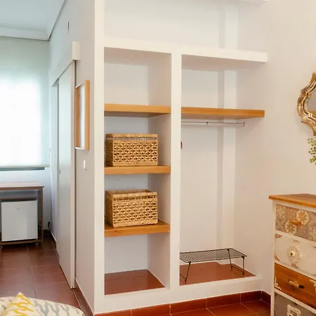 Rompeolas Playa Πανσιόν