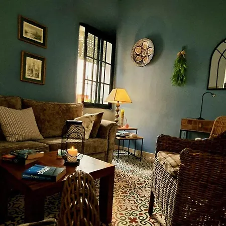 Guest house Rompeolas Playa *