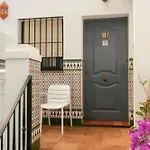 Guest house Rompeolas Playa