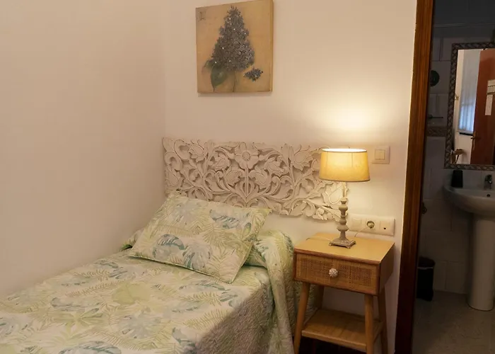 Rompeolas Playa بيت ضيافة 4*